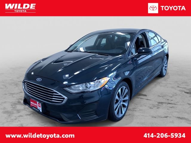 Used 2020 Ford Fusion SE image 1