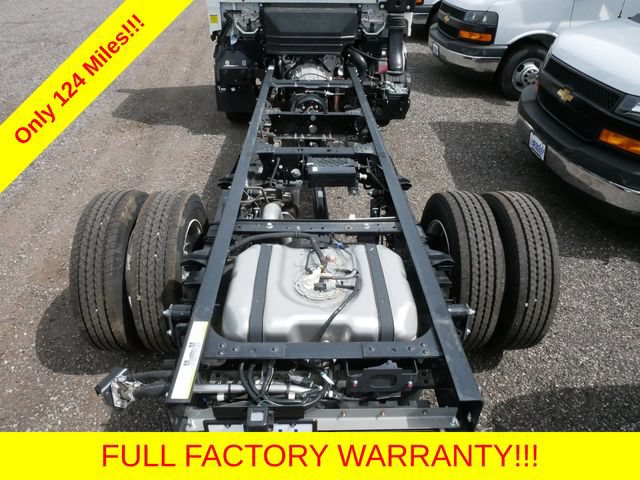 Used 2024 Chevrolet Low Cab Forward 5500XG RWD image 7