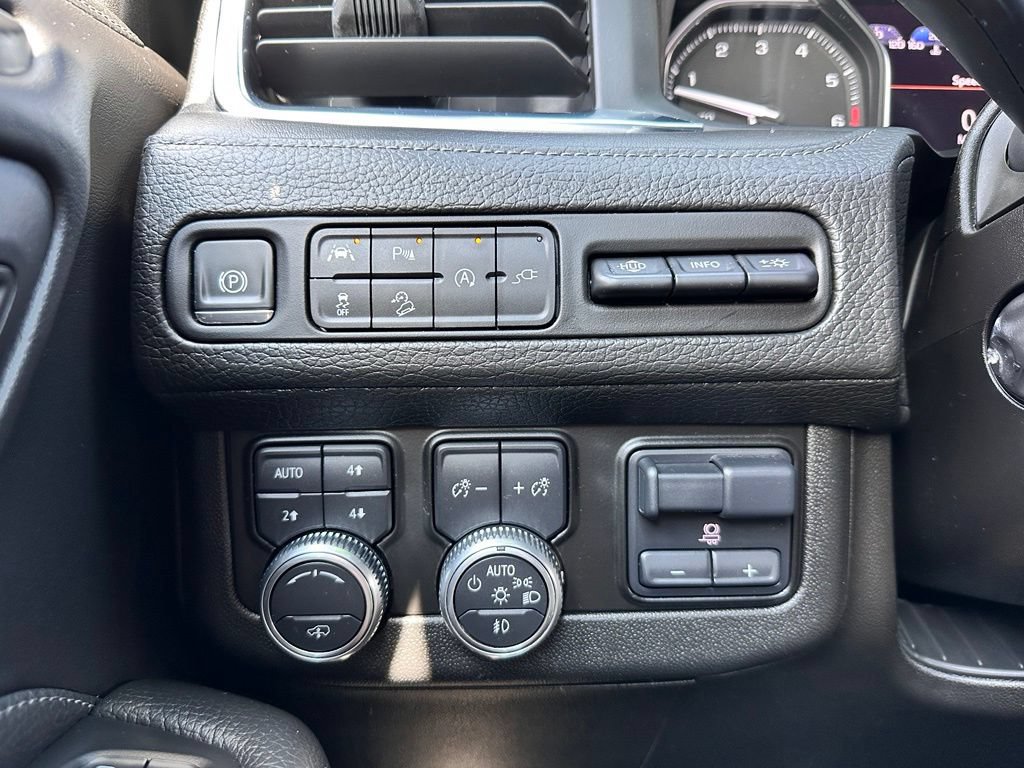 Certified 2021 GMC Yukon XL Denali w/ Denali Ultimate Package AWD/4WD image 45