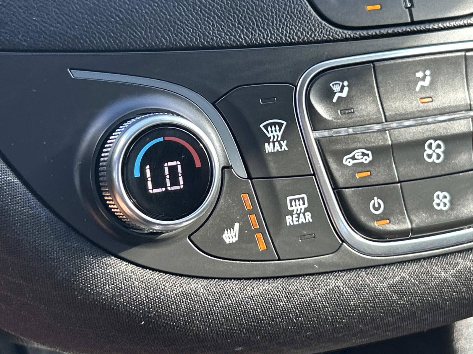 Used 2025 Chevrolet Malibu LT FWD image 31