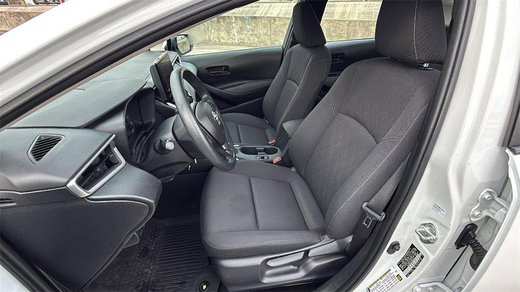 Used 2023 Toyota Corolla LE image 13
