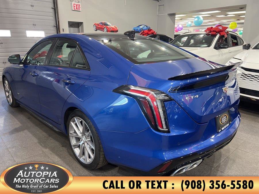 Used 2022 Cadillac CT4 V RWD image 3