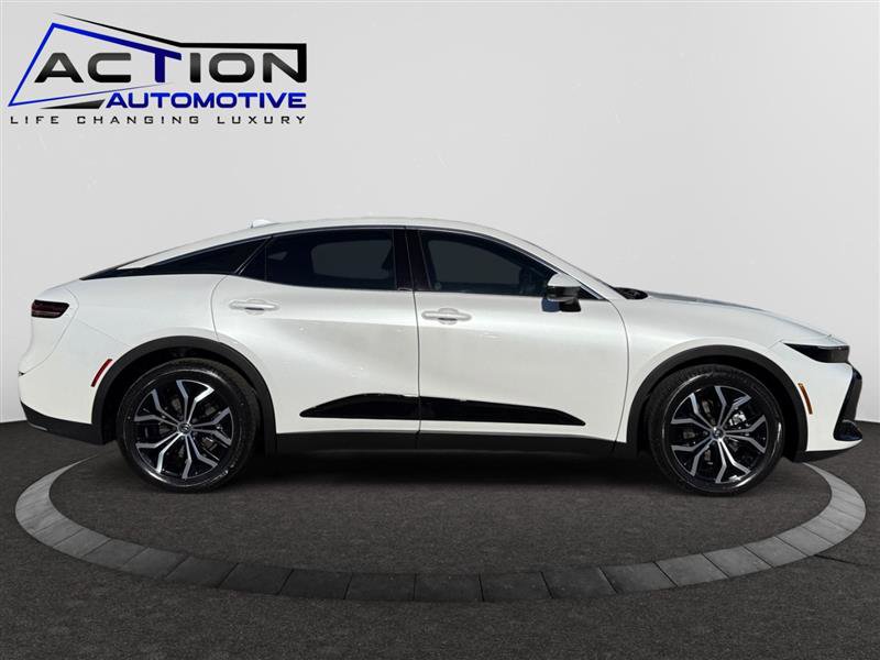 Used 2023 Toyota Crown image 9