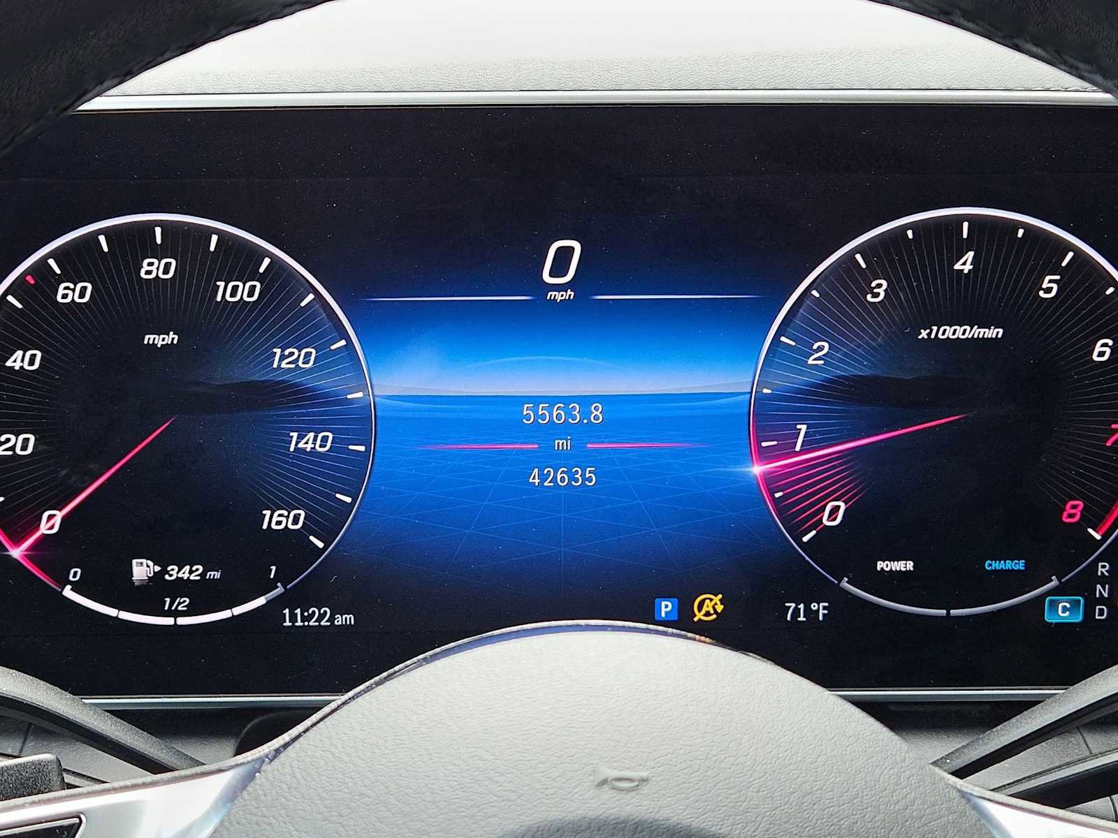 Used 2024 Mercedes-Benz GLC 300 4MATIC image 33