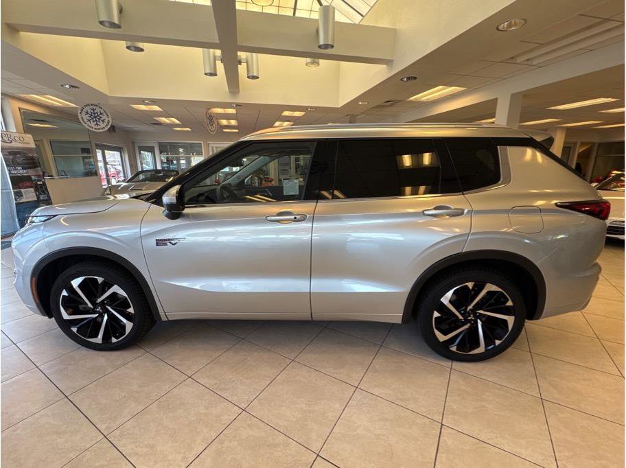 Used 2023 Mitsubishi Outlander SEL image 8
