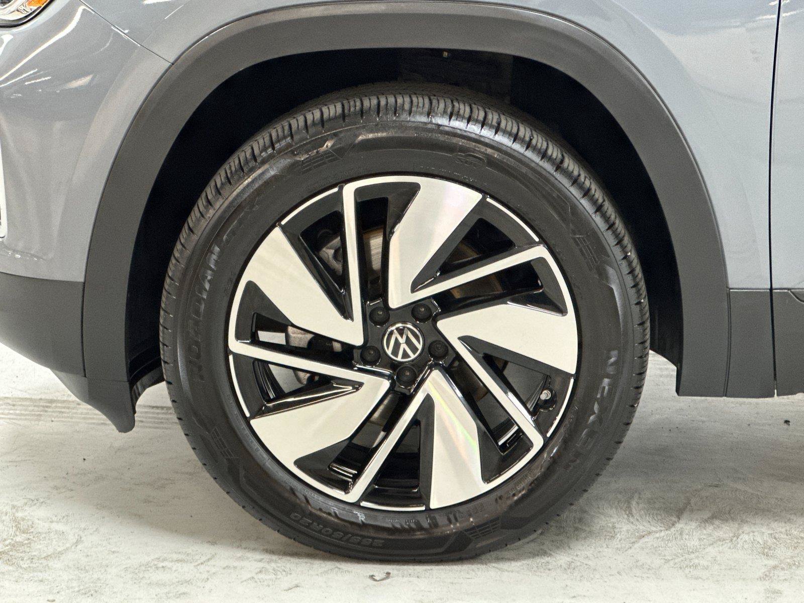 Used 2026 Volkswagen Atlas SE FWD image 25