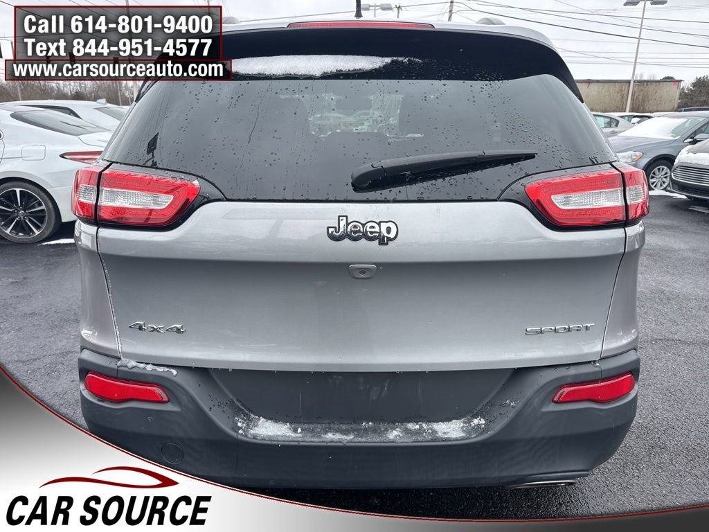 Used 2016 Jeep Cherokee Sport w/ Cold Weather Group image 5