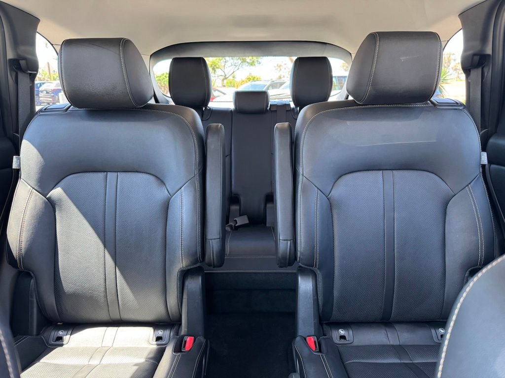 Certified 2024 MAZDA CX-90 Plug-In Hybrid w/ Premium Pkg AWD/4WD image 19