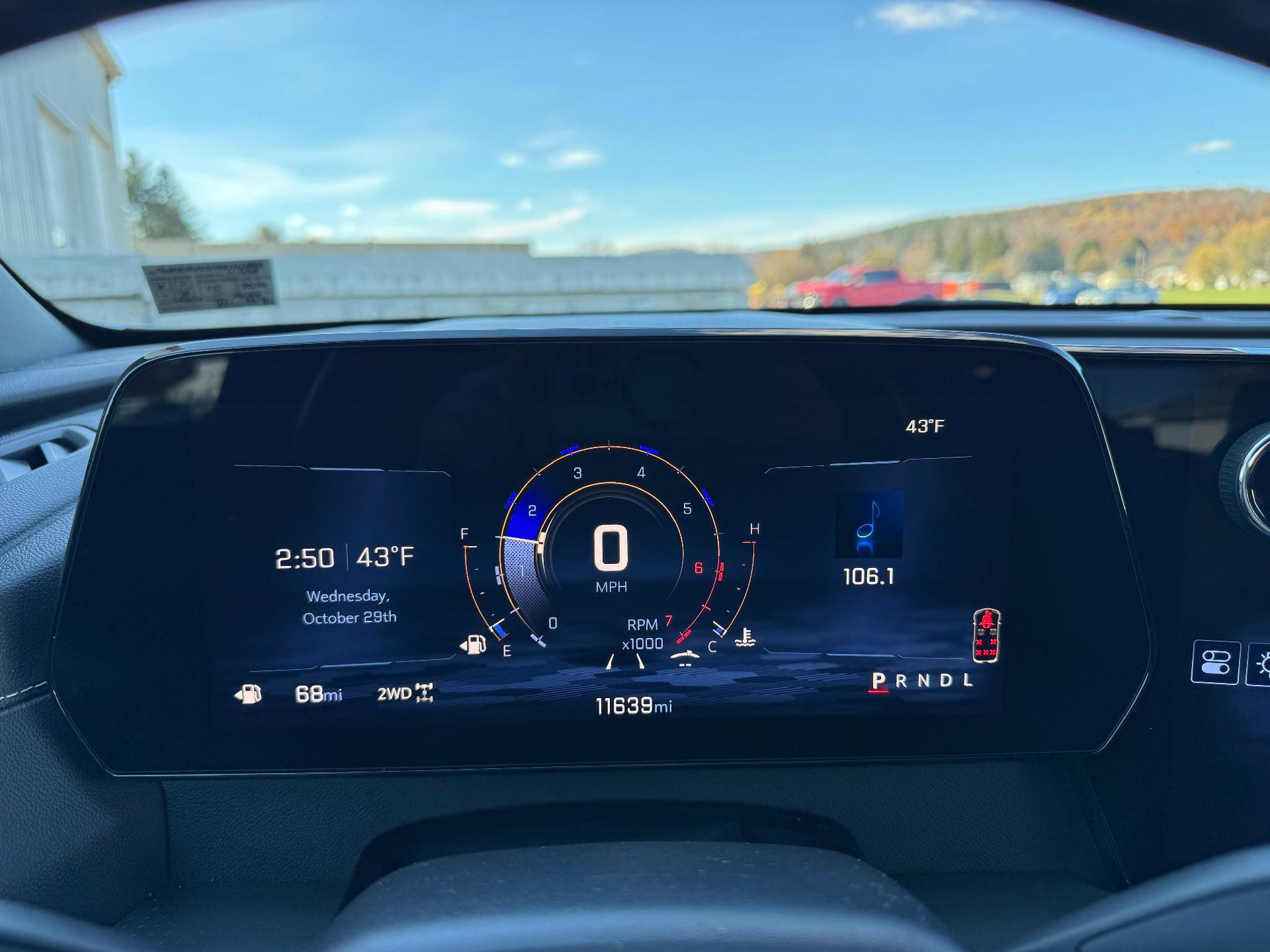 Used 2025 Chevrolet Traverse LT image 27