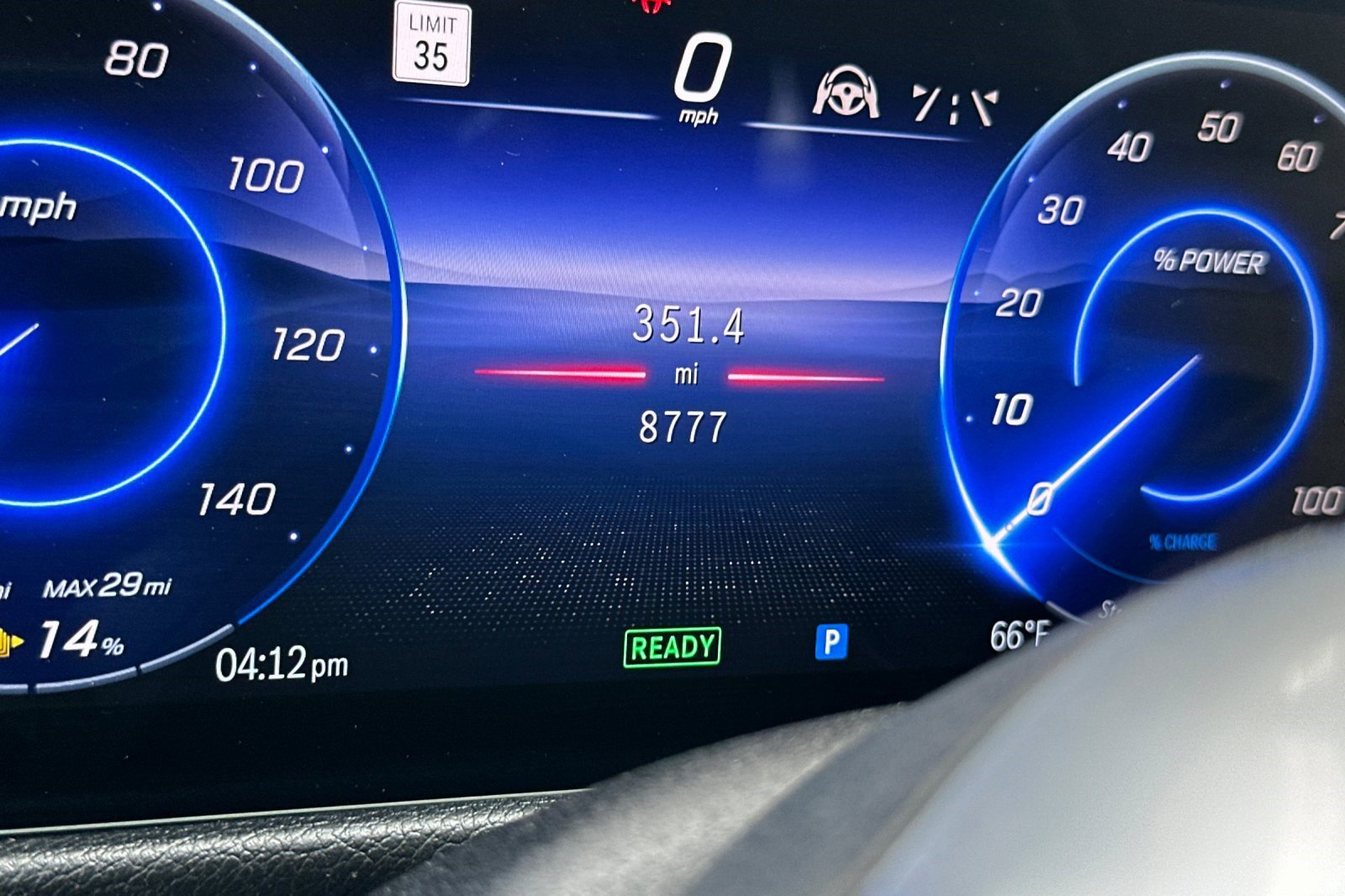 Used 2025 Mercedes-Benz EQB 300 4MATIC image 20