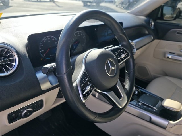 Used 2022 Mercedes-Benz GLB 250 4MATIC image 11