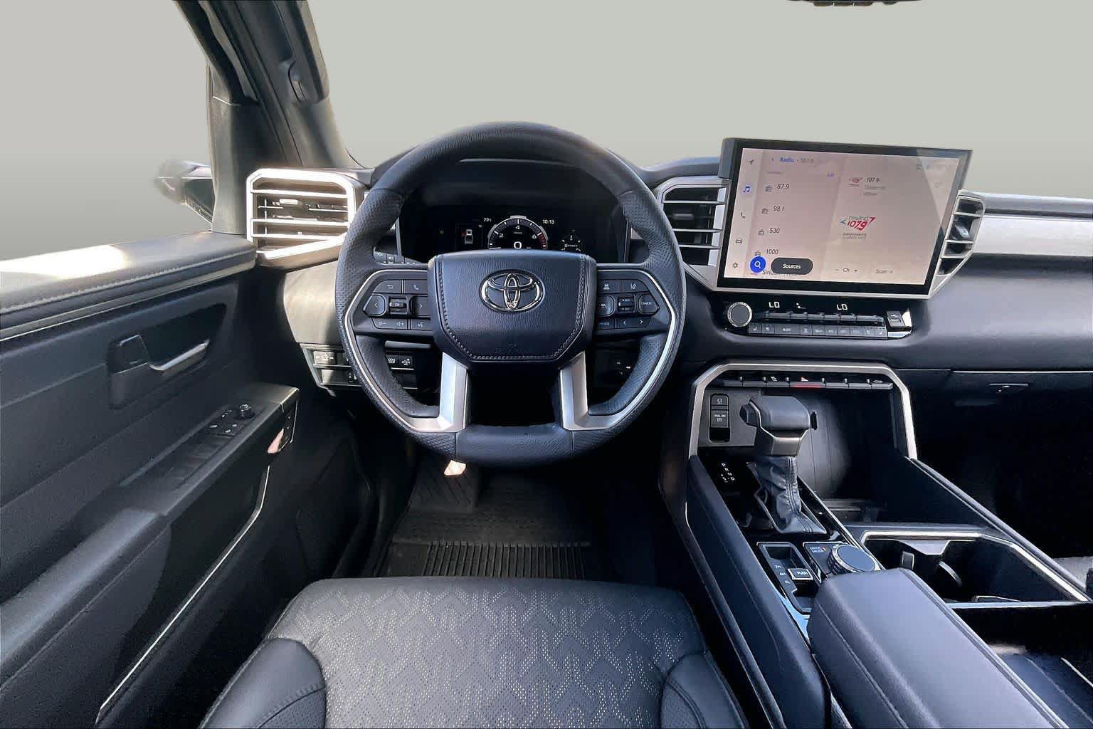Used 2025 Toyota Tundra Limited AWD/4WD image 6