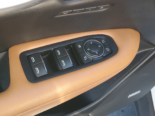 Certified 2024 Cadillac XT5 Premium Luxury w/ LPO, Floor Liner Package AWD/4WD image 12