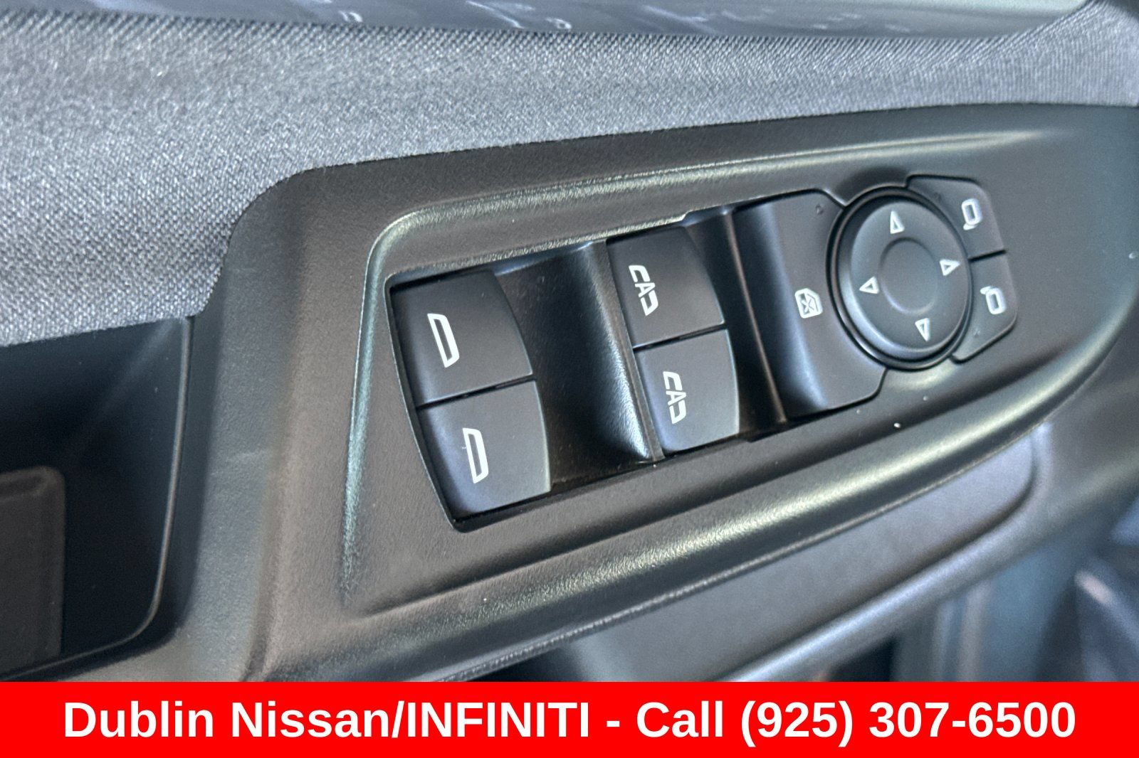 Used 2023 Chevrolet Bolt EUV LT FWD image 13