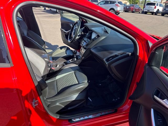 Used 2013 Ford Focus ST FWD image 12