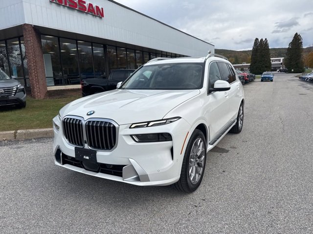 Used 2024 BMW X7 xDrive40i image 4