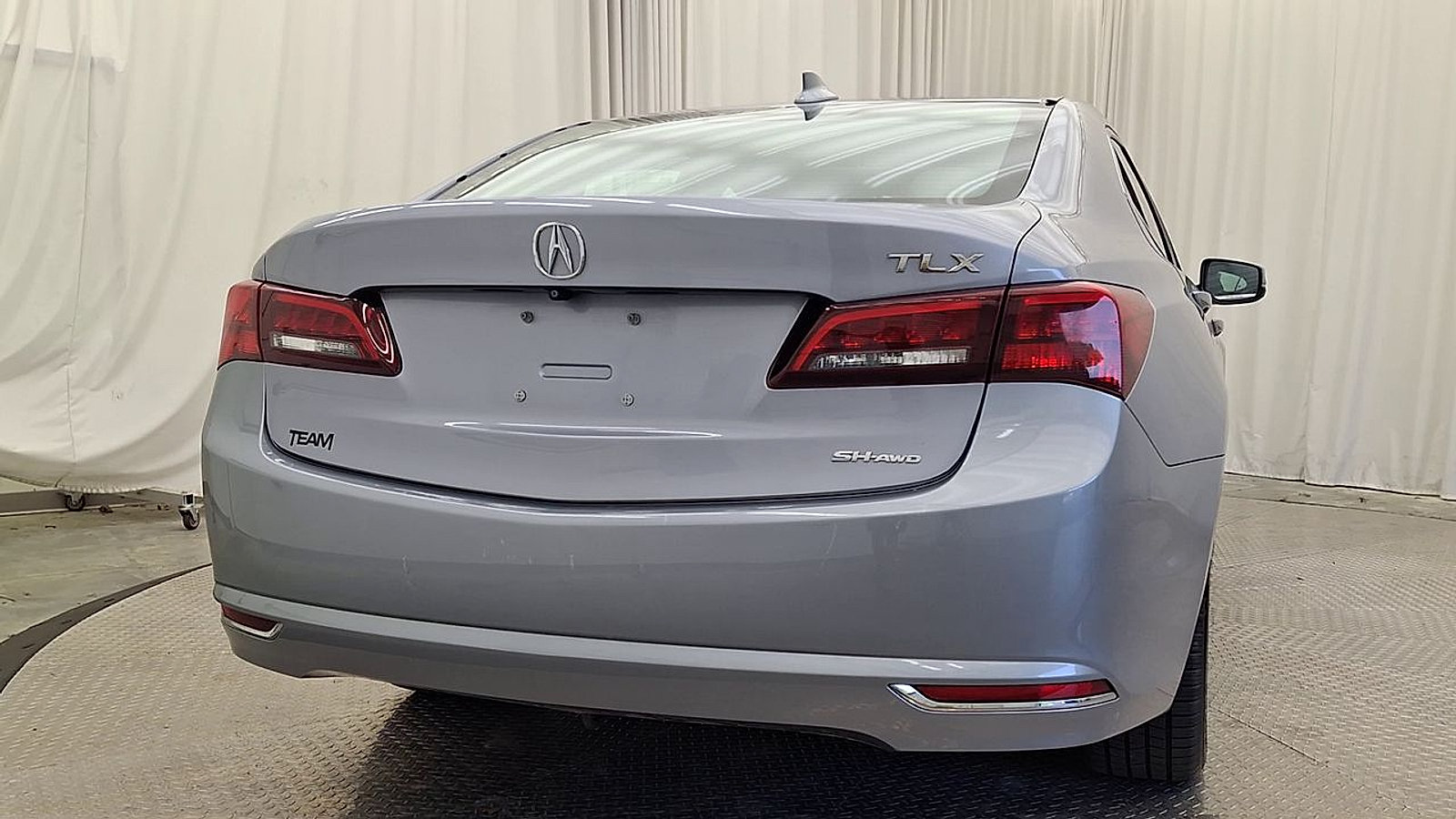Used 2015 Acura TLX w/ Technology Package AWD/4WD image 2