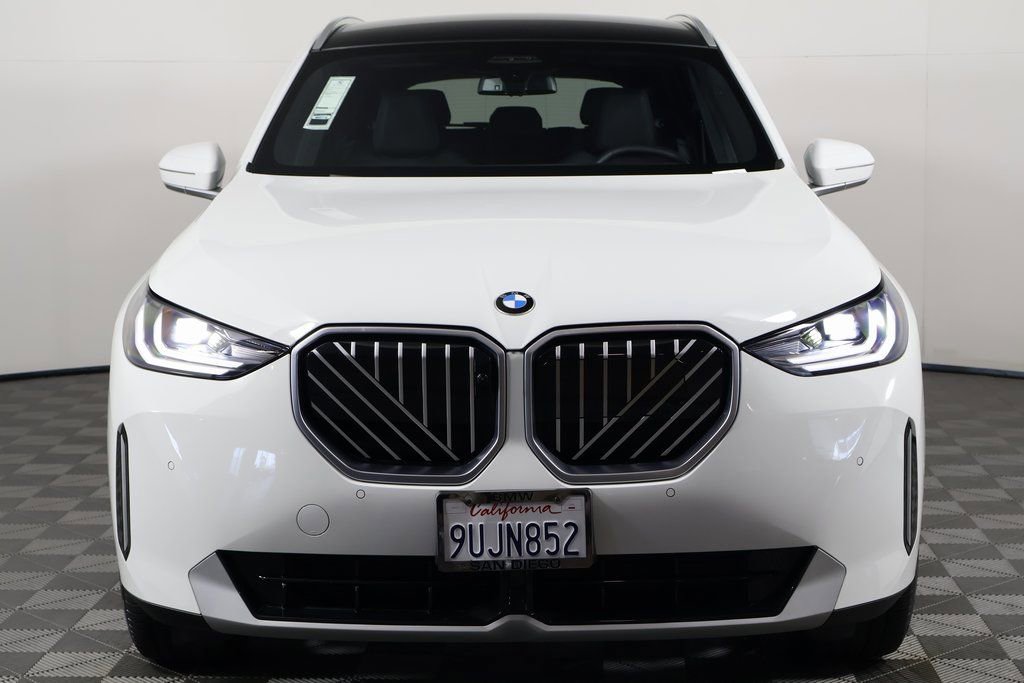 Used 2025 BMW X3 xDrive30i w/ Premium Package image 2