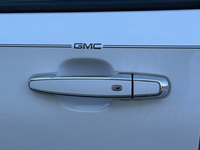 Used 2020 GMC Terrain Denali w/ Denali Premium Package FWD image 15