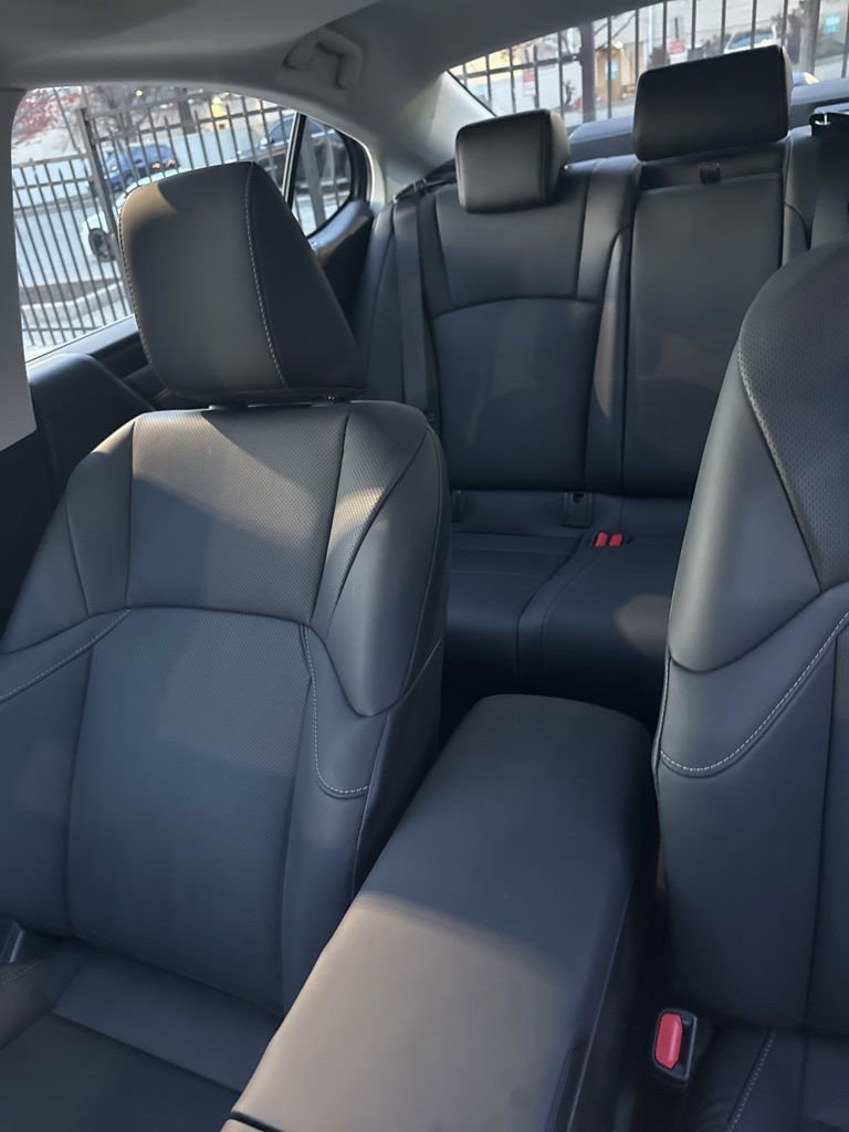 Used 2024 Lexus ES 350 w/ Premium Package image 15