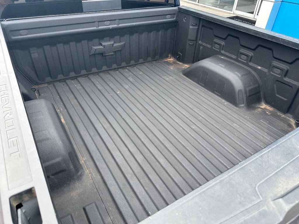 Used 2022 Chevrolet Silverado 1500 LTZ AWD/4WD image 11