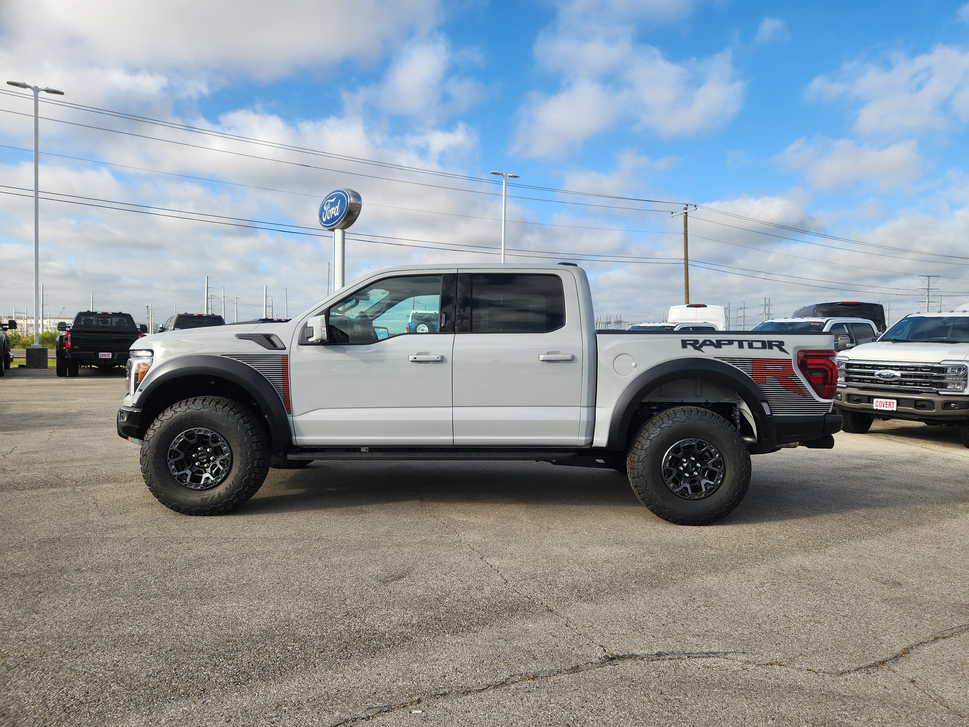 New 2026 Ford F150 Raptor w/ Equipment Group 803A Raptor R AWD/4WD image 3