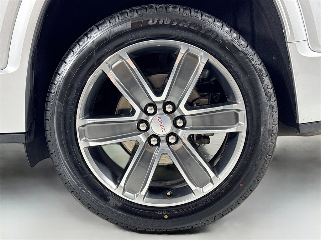 Used 2019 GMC Acadia Denali image 11