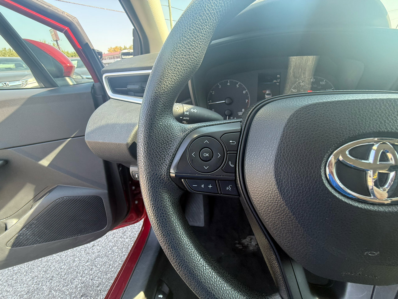 Used 2024 Toyota Corolla LE image 19