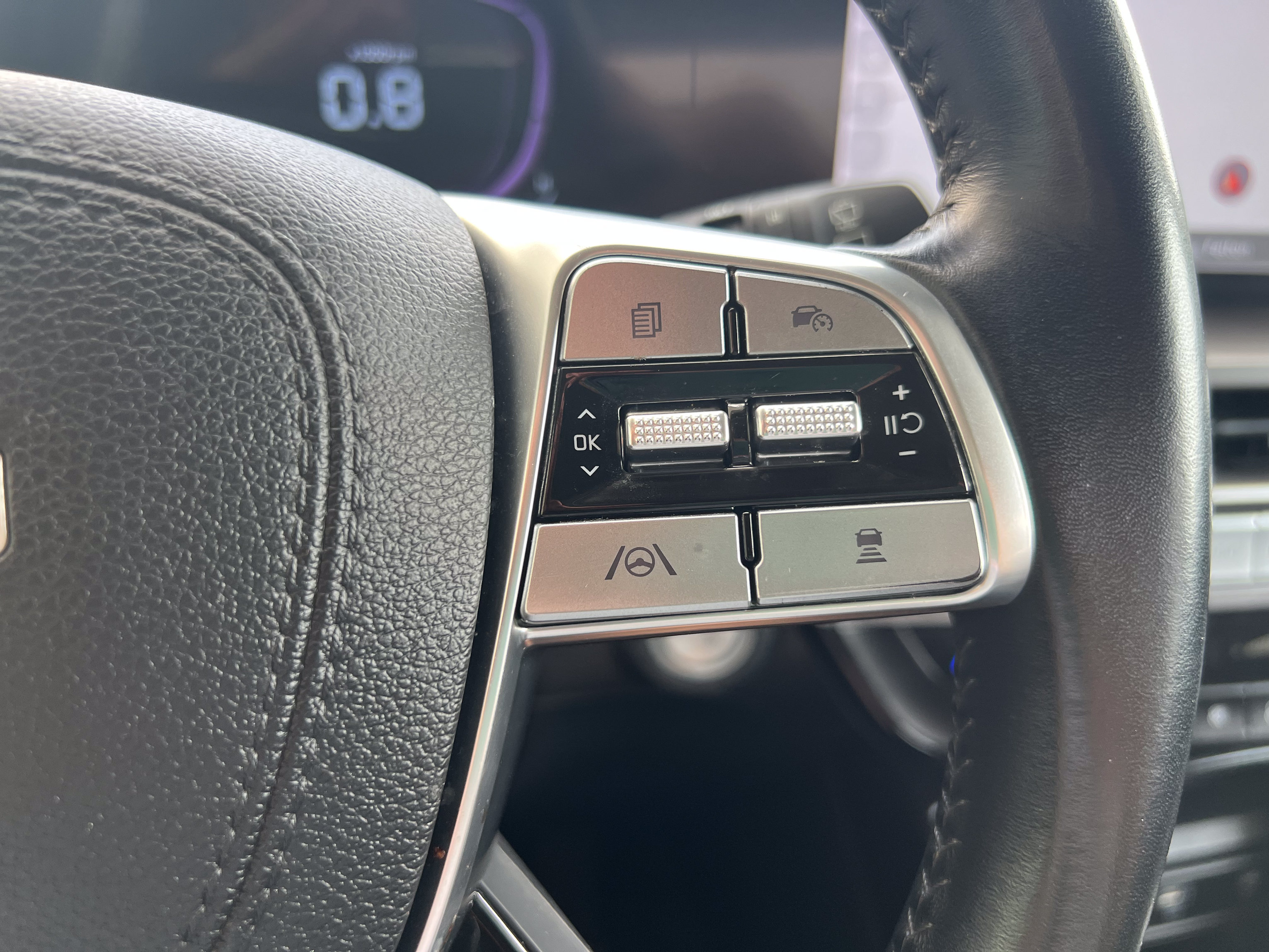 Used 2025 Kia Telluride S FWD image 23