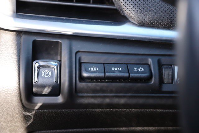 Used 2013 Cadillac XTS Premium FWD image 20