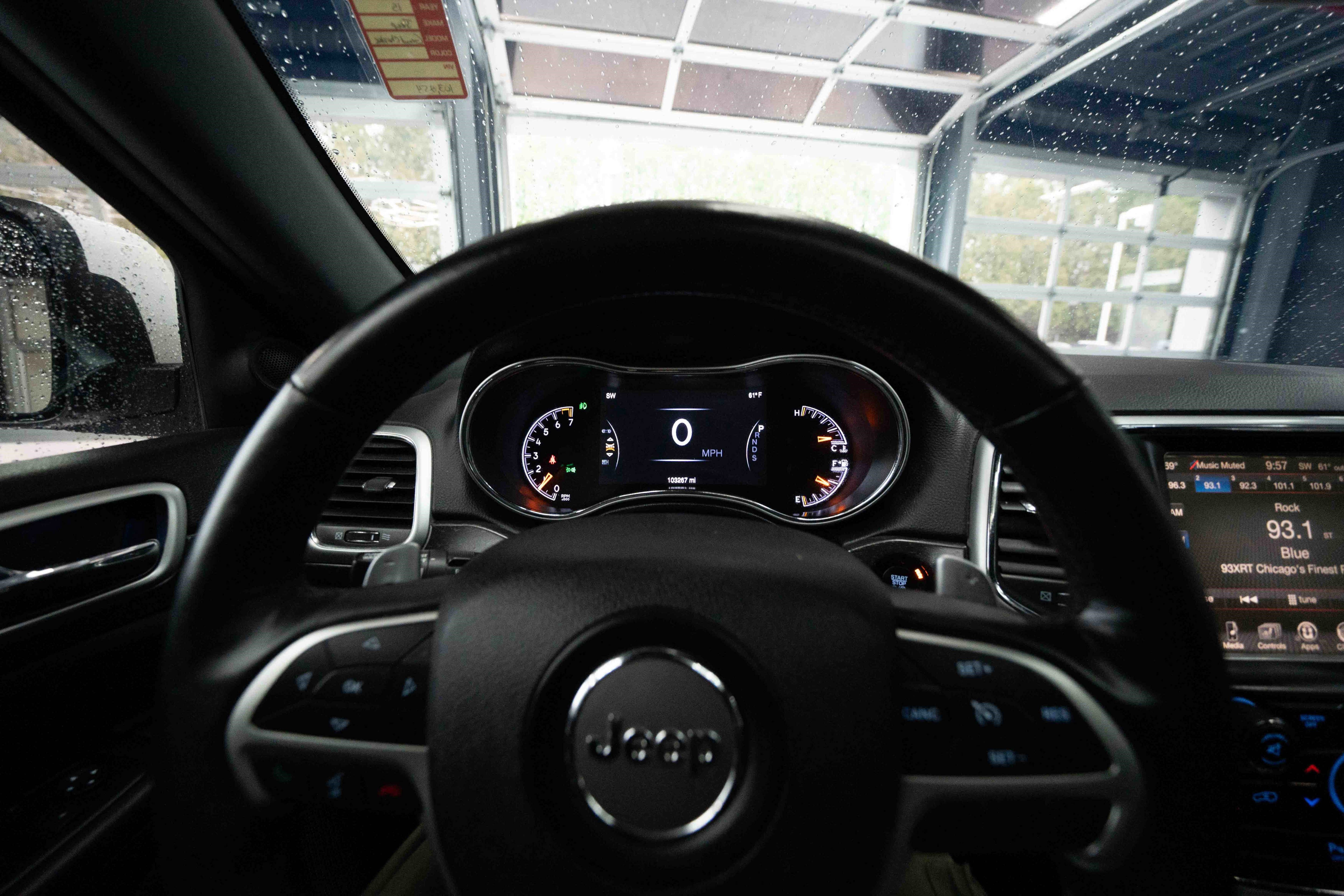 Used 2015 Jeep Grand Cherokee Altitude image 15