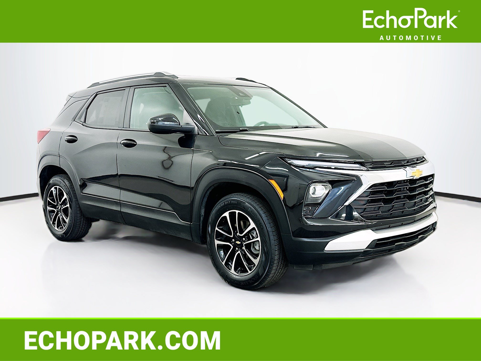 Used 2025 Chevrolet TrailBlazer LT AWD/4WD image 1