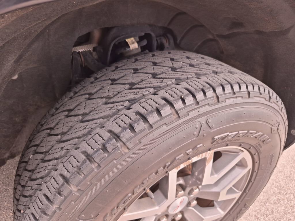 Used 2015 GMC Canyon SLE w/ All-Terrain Adventure Package RWD image 15