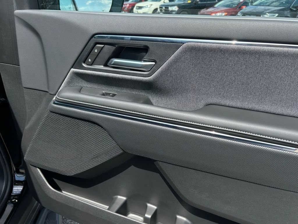 New 2026 GMC Sierra EV Elevation AWD/4WD image 37