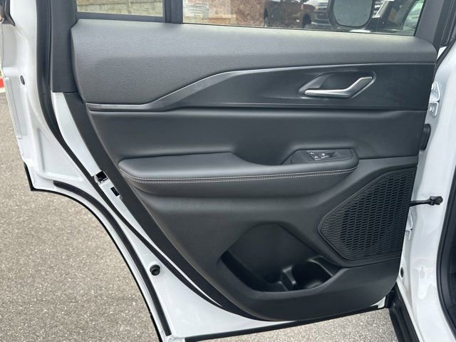 New 2025 Jeep Grand Cherokee Laredo image 23