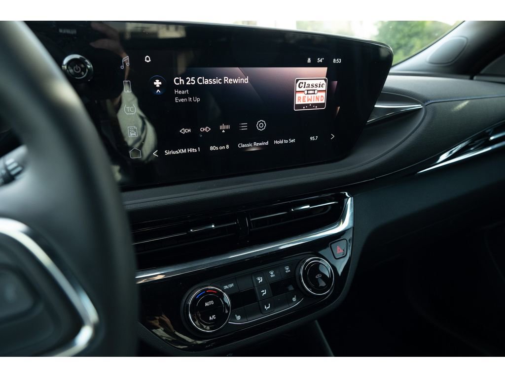 Used 2025 Buick Envista Sport Touring w/ Convenience I Package image 21