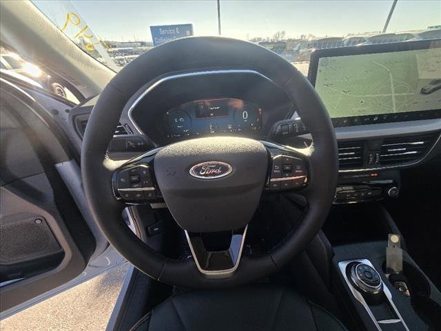 New 2025 Ford Escape SE w/ PHEV Premium Package image 7