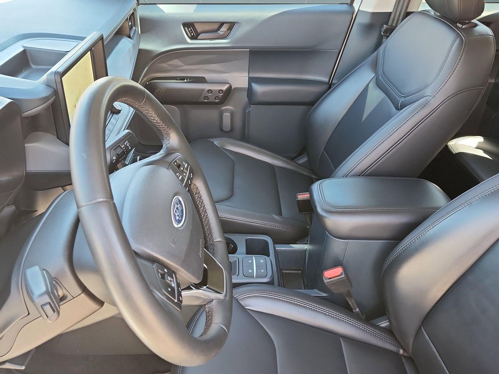 Used 2023 Ford Maverick Lariat w/ Lariat Luxury Package image 5