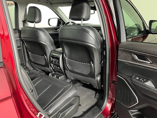 Used 2022 Jeep Grand Cherokee L Limited AWD/4WD image 29