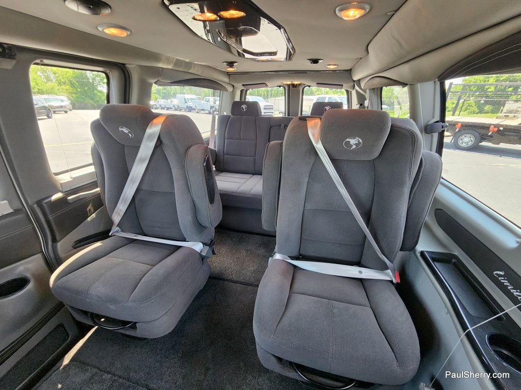 Used 2019 Chevrolet Express 2500 image 4