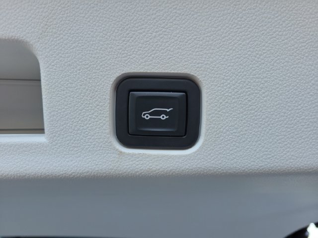 Used 2024 GMC Acadia Denali AWD/4WD image 6