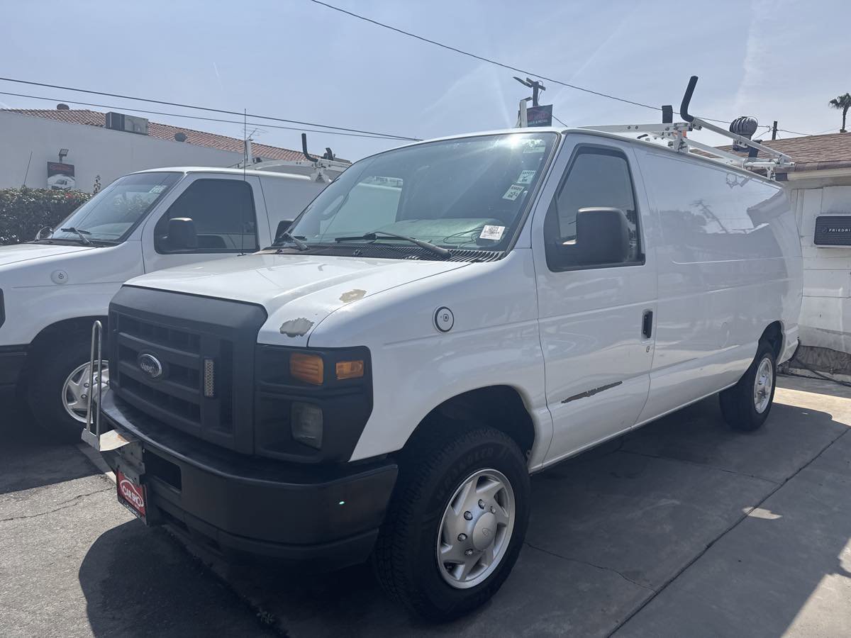 Used 2013 Ford E-150 and Econoline 150 w/ PWR Group RWD image 2