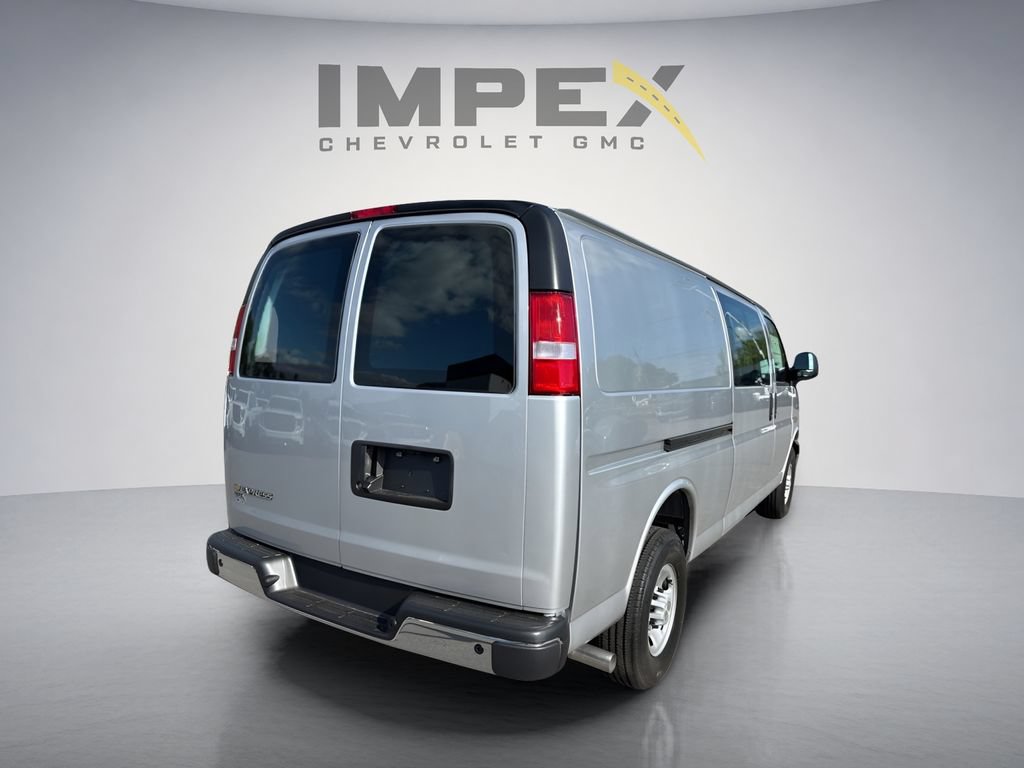 New 2026 Chevrolet Express 3500 Extended w/ Driver Convenience Package RWD image 4