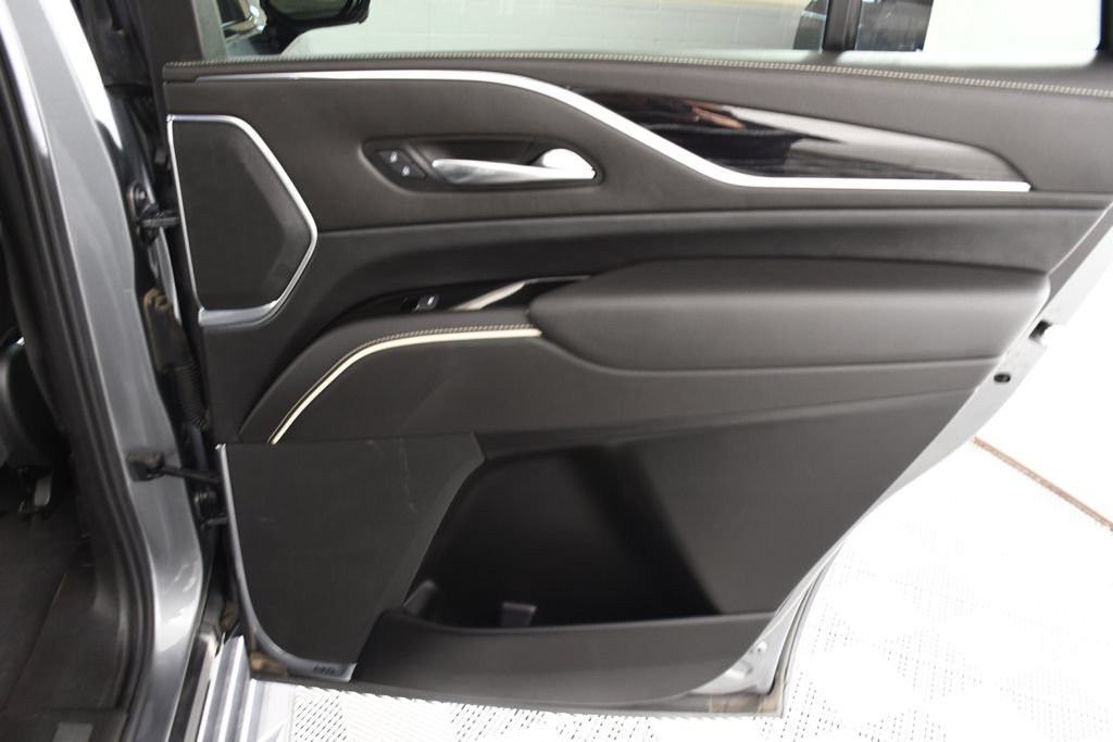 Used 2021 Cadillac Escalade Sport w/ Driver Assist Tech Package AWD/4WD image 21