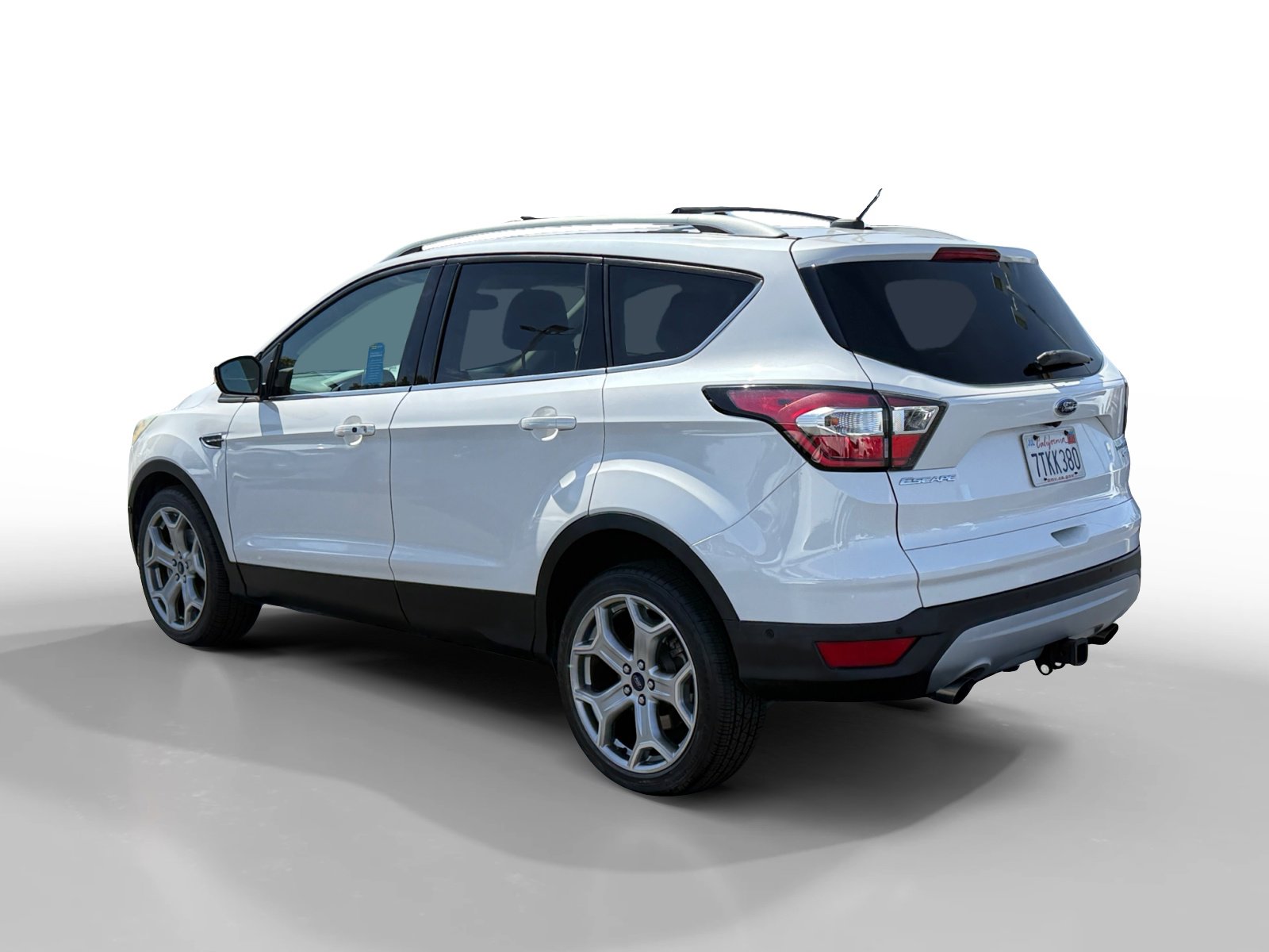 Used 2017 Ford Escape Titanium w/ Equipment Group 301A AWD/4WD image 3
