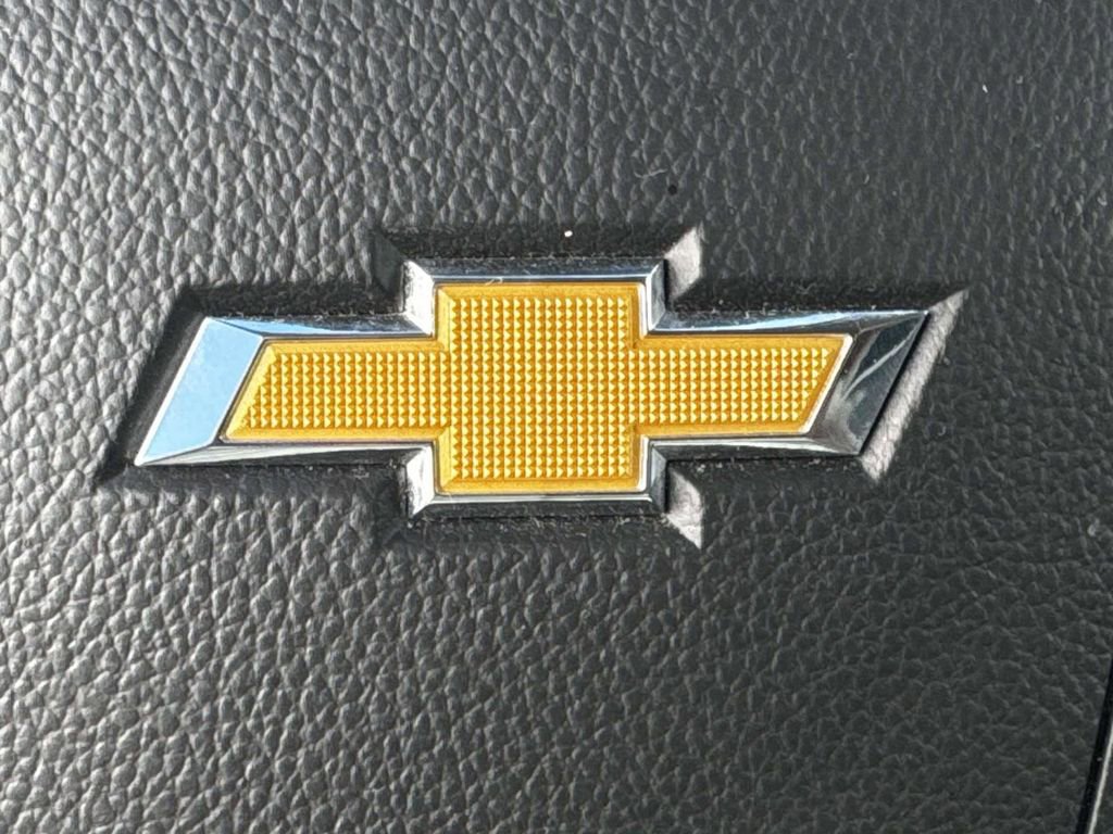 Used 2021 Chevrolet Trax LT w/ LT Convenience Package image 31