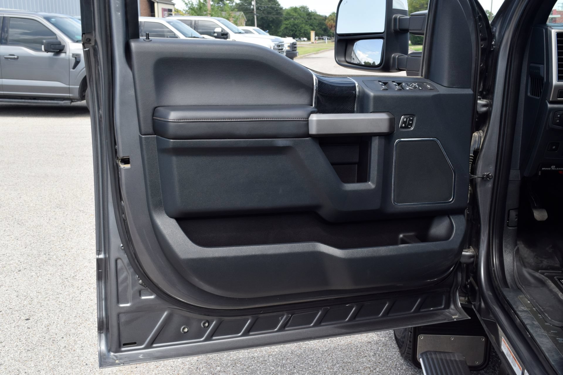 Used 2022 Ford F450 Platinum w/ FX4 Off-Road Package AWD/4WD image 15