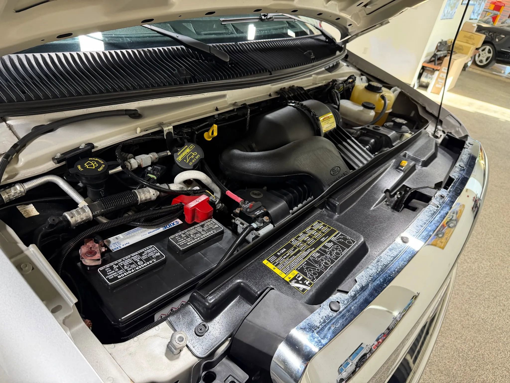 Used 2014 Ford E-250 and Econoline 250 Extended w/ Power Group image 58