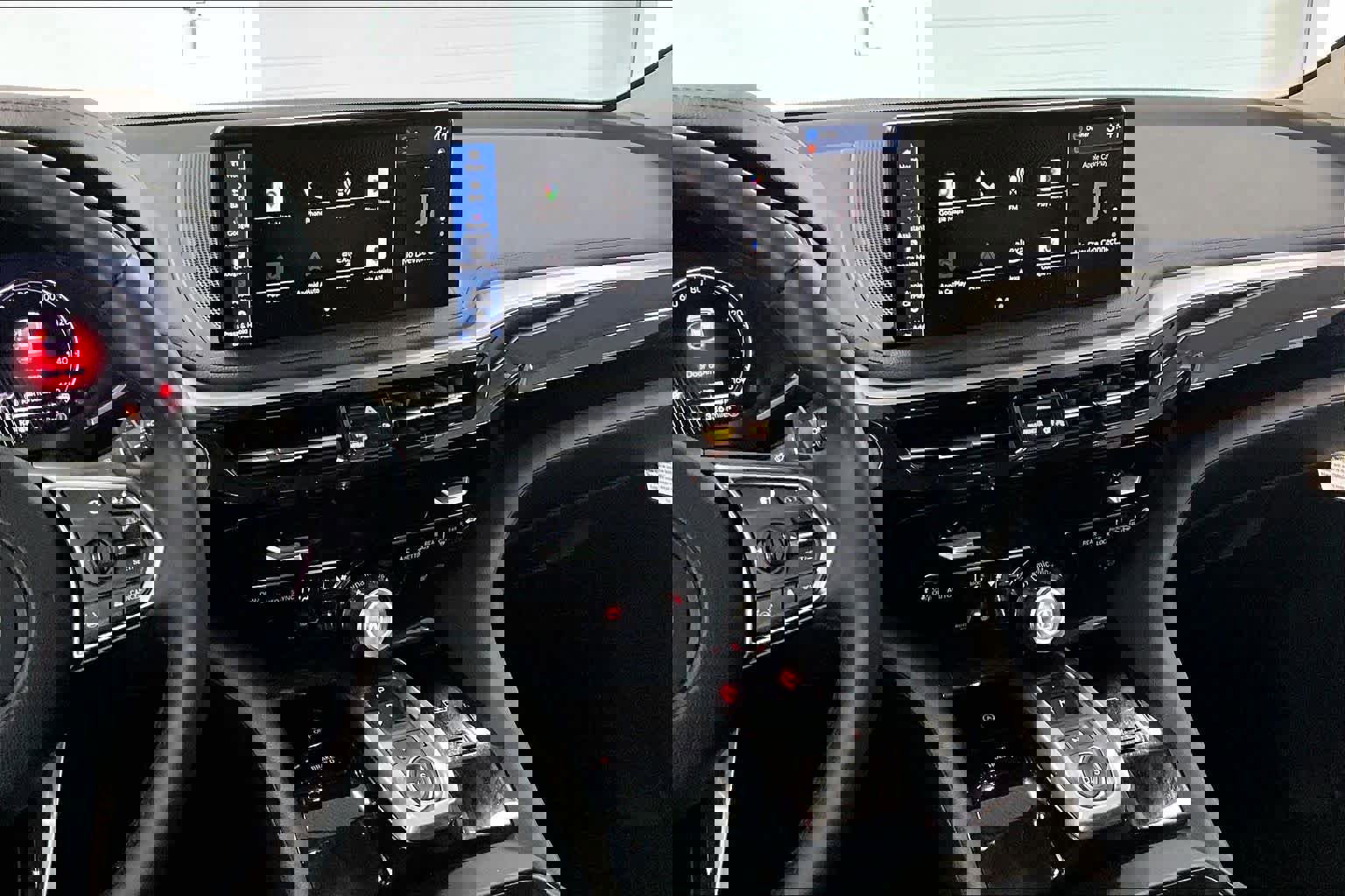 Used 2025 Acura MDX SH-AWD image 14