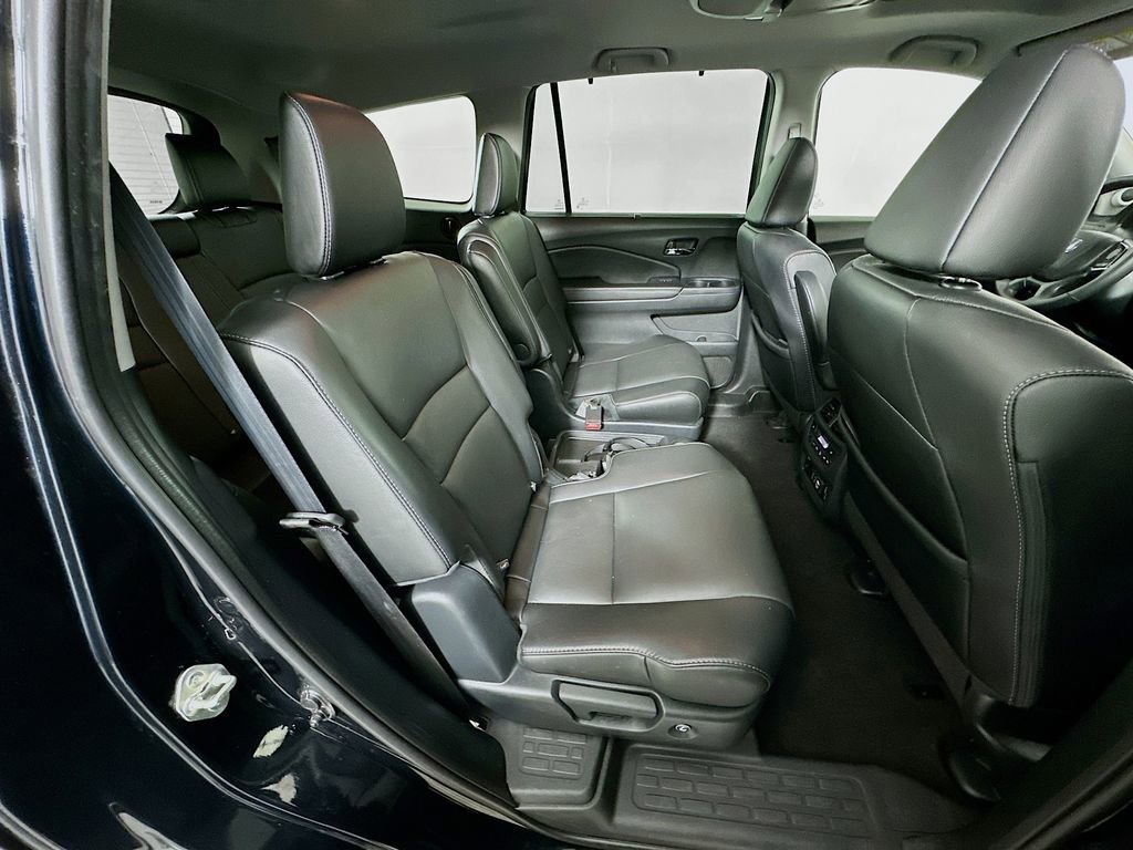 Used 2021 Honda Pilot Touring image 30